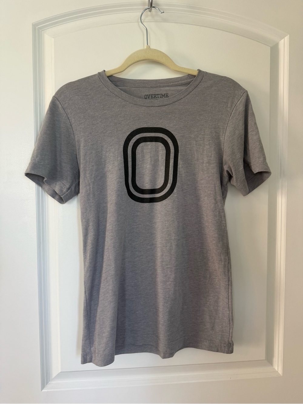 Overtime Men’s small classic Gray Graphic Crewneck T-Shirt